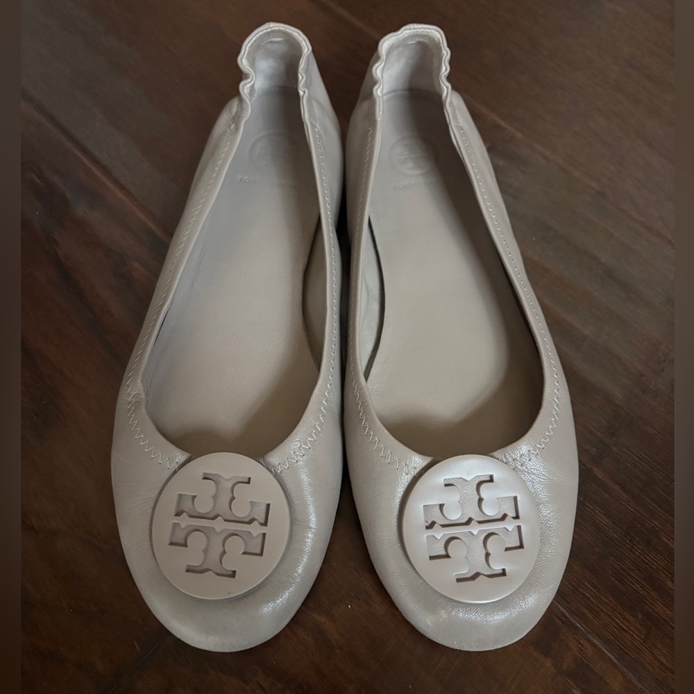 Tory Burch Women's Cream Reva Travel Ballet Flats